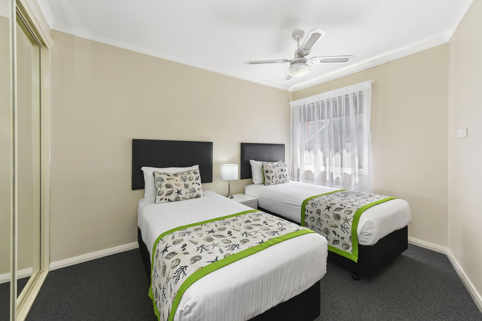 ميناء ماكواري Flynns Beach Resort المظهر الخارجي الصورة